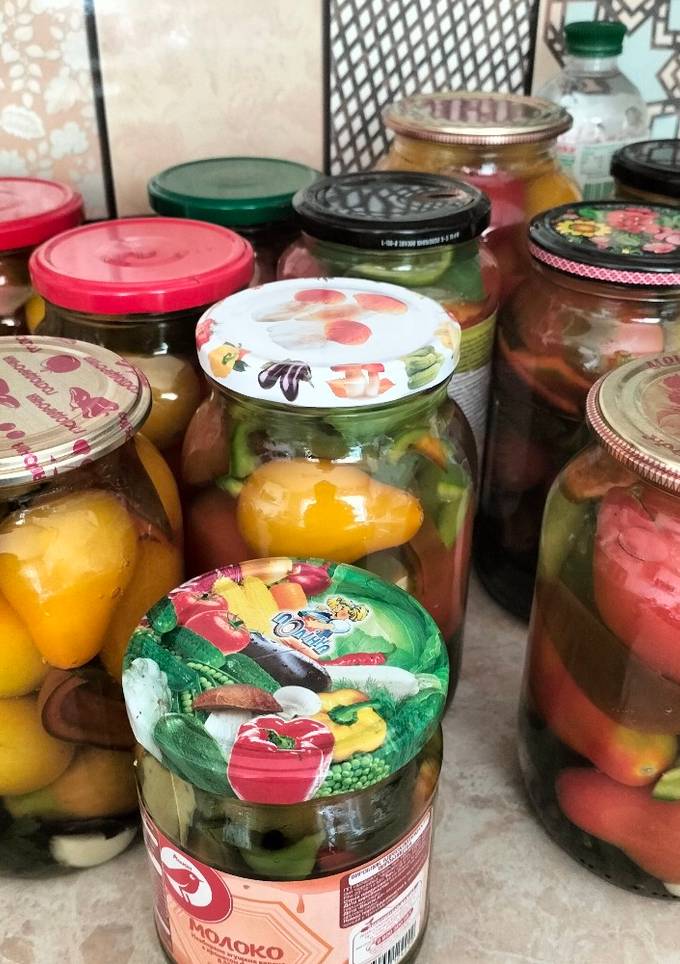Консервовані помідори)
