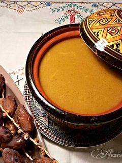 Una foto de Sopa de vegetales estilo árabe