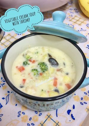 Foto resep Vegetable cream soup with shrimp(mpasi 1y+)