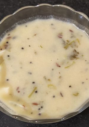 A picture of Gujrati Kadhi.