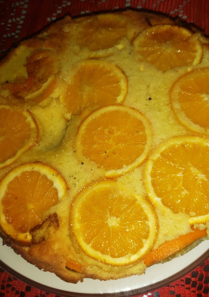 Una foto de Queque de naranja 🍊🍊🍊.