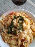 Fettuccini con Sardinas y Tomate
