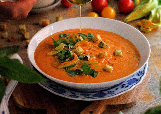 Zucchini - Tomaten Suppe