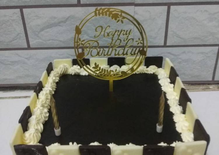 Kue brownis ulang tahun