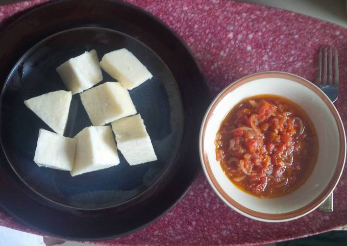 Recipe of Super Quick Homemade Boiled yam with tomato sauce