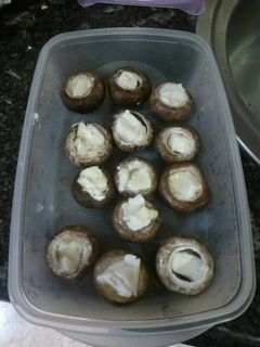 Una foto de Champiñones rellenos de queso crema