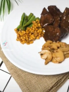 A picture of Mushroom steak.