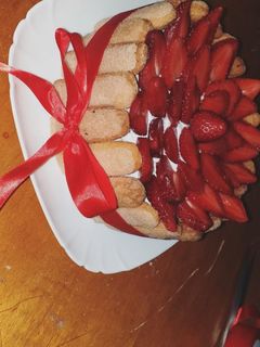 صورة لوصفة شارلوت بالفراولة
