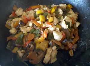 Une photo de Filets de volaille à la sauce de Tikka Masala aux légumes