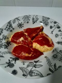 Una foto de Pimientos rellenos de bacalao