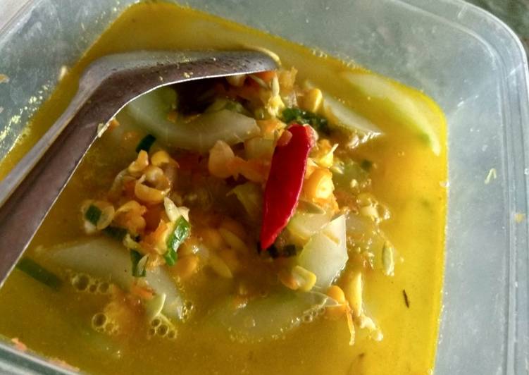 Timun kuah kuning