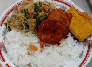 Foto resep Tumis gremut kecambah kacang panjang #maChak bekal suami