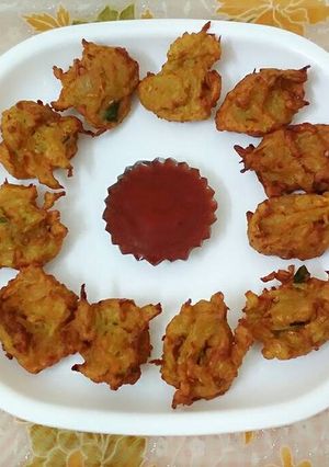 लौकी के पकोरा (Lauki ke pakora recipe in hindi) रेसिपी मुख्य फोटो