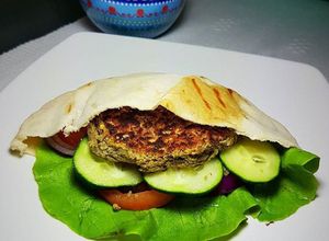 Una foto de Hamburguesas de lenteja al estilo árabe