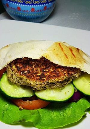 Una foto de Hamburguesas de lenteja al estilo árabe