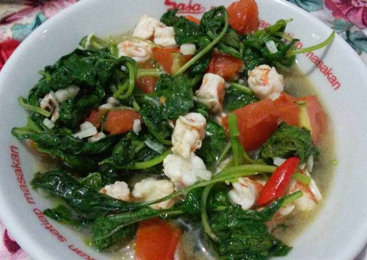 Resep Tumis bayam udang praktis yang Bikin Ngiler