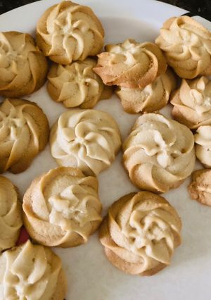 A picture of Piping method cookies.