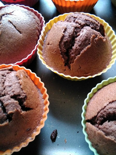 Una foto de Madalenas rellenas de chocolate. #Alambiquecocina