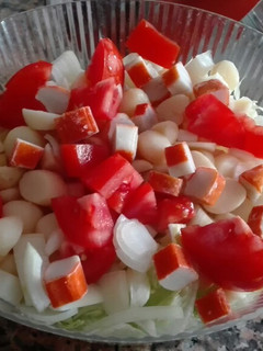 Una foto de Ensalada de lechuga y patatas