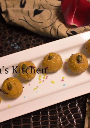A picture of Jowar Atta Laddu.