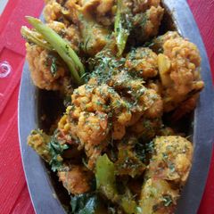 A picture of Gobhi dahi masala.