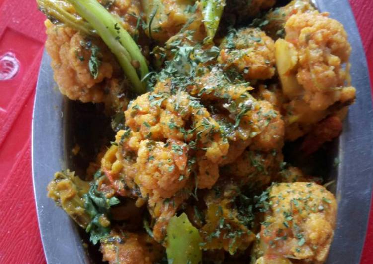 Steps to Make Super Quick Homemade Gobhi dahi masala