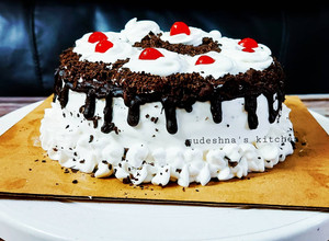 A picture of Black Forest Cake.