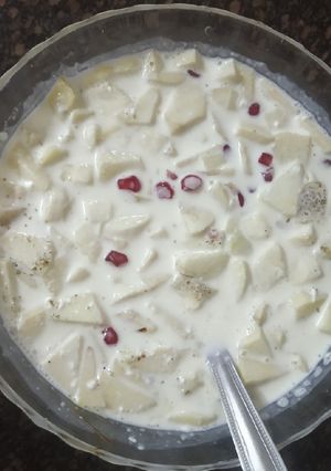 फ्रूट क्रीम (fruit cream recipe in Hindi) रेसिपी मुख्य फोटो