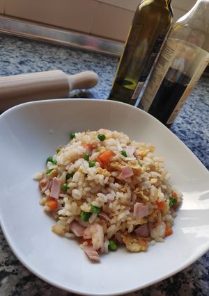 Una foto de Arroz tres delicias