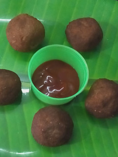 சேனைக்கிழங்கு கோலா உருண்டை செய்முறை முக்கிய புகைப்படம்