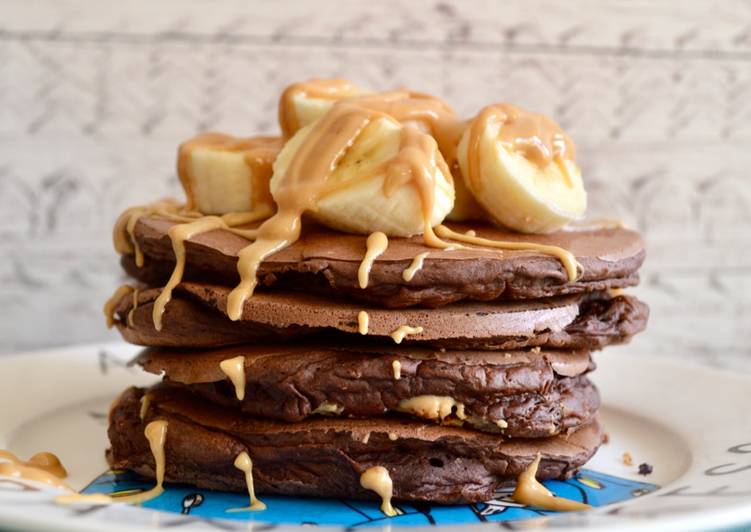 Chocolate Peanut Butter Stuffed Pancakes