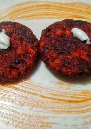 A picture of Beetroot Tikki.