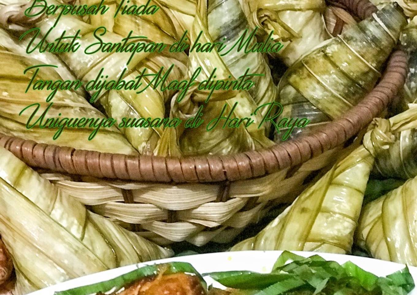 Ketupat Palas dan Rendang Ayam