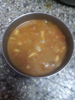 பருப்பு குழம்பு(paruppu kulambu recipe in tamil) செய்முறை முக்கிய புகைப்படம்