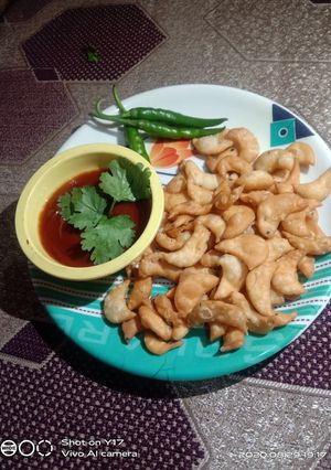 क्रिस्पी काजू नमकीन (crispy kaju namkeen recipe in Hindi) रेसिपी मुख्य फोटो