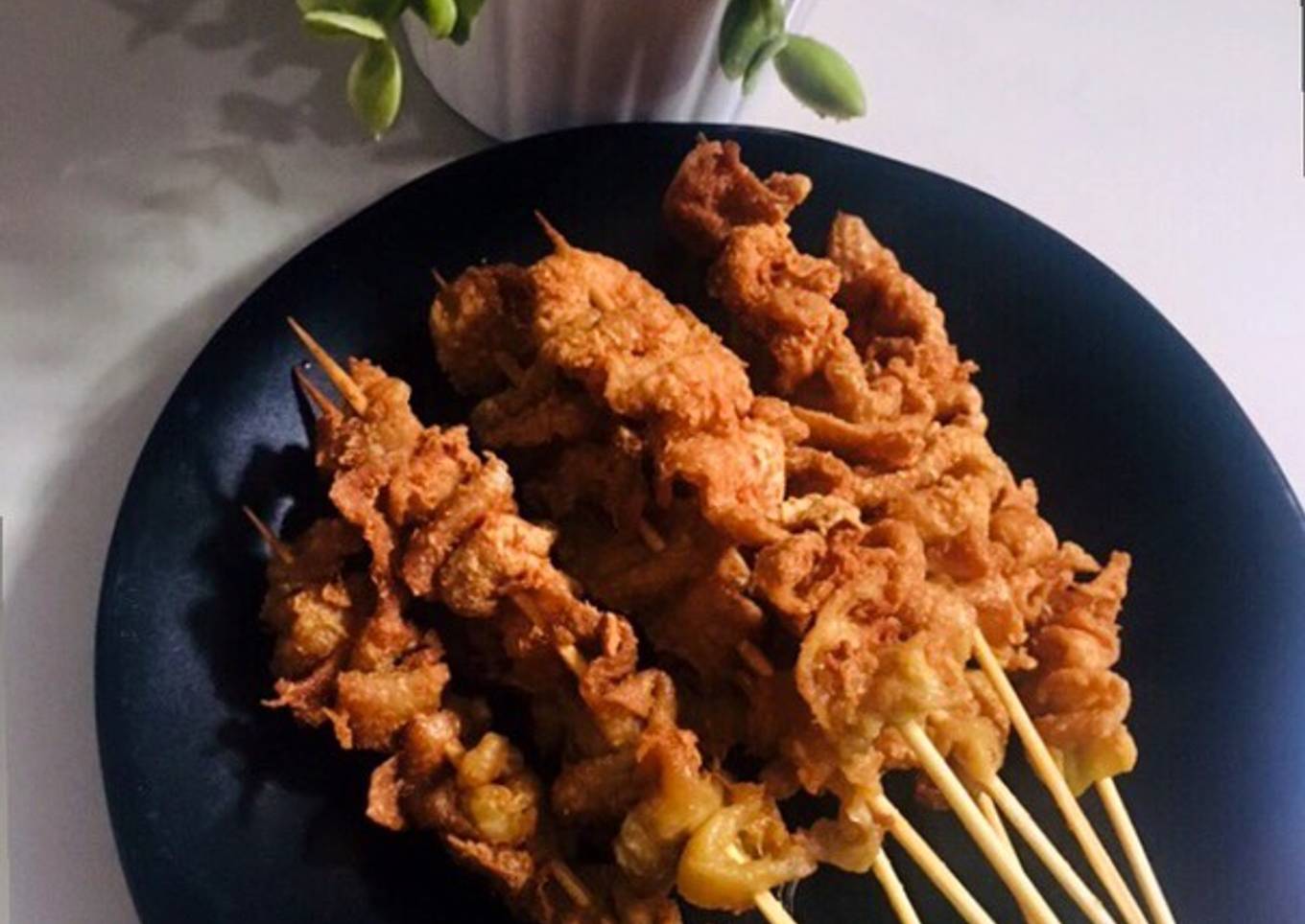 Sate Kulit Ayam Lalapan Krispy