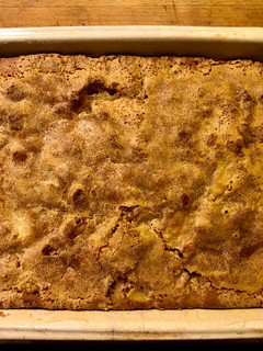 Una foto de Torta de manzana húmeda