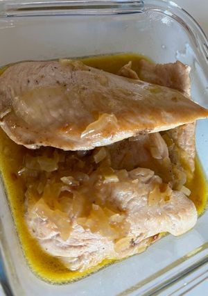 Una foto de Filetes de pollo en salsa