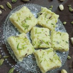 A picture of Sweet paneer chikki.