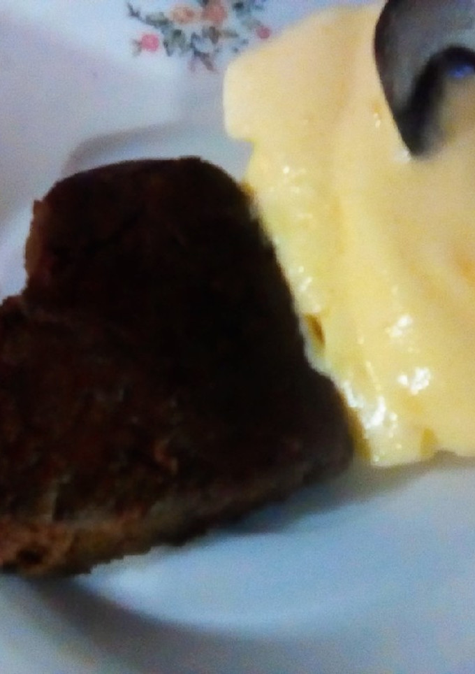 Una foto de Postre con brownie sin TACC _(⁠ ⁠˘⁠ ⁠³⁠˘⁠)⁠♥
