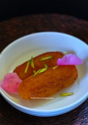A picture of Sooji Gulab Jamun.