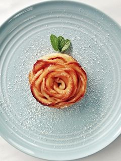 Foto resep Cinnamon Apple Rose Puff Pastry