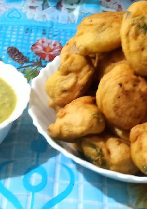 मिक्स दाल पकोड़ा (mix dal pakoda recipe in Hindi) रेसिपी मुख्य फोटो