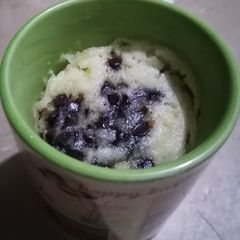 A picture of Microwave vanilla mug cake.