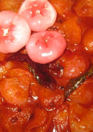 A picture of Chambakka/Rose apple pickle.