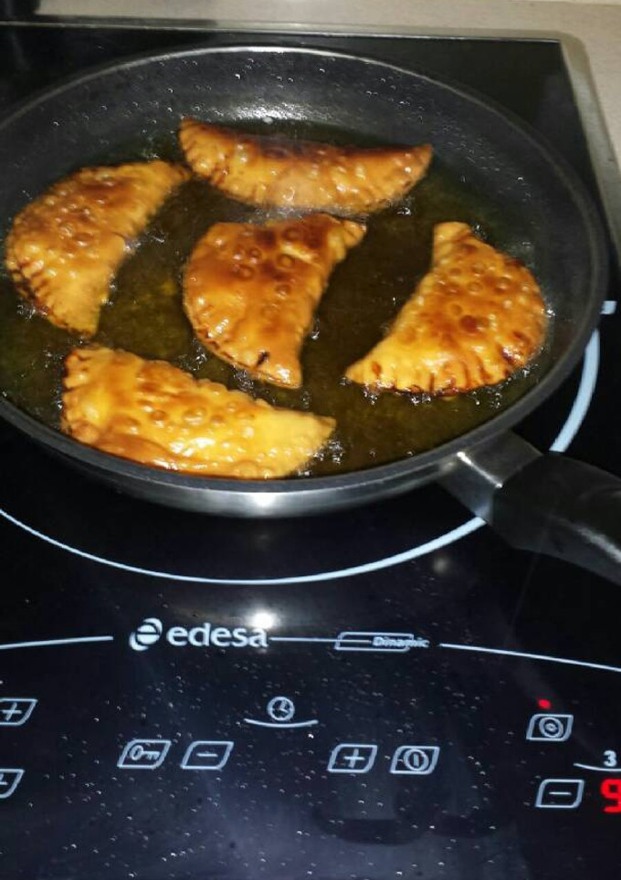 Una foto de Empanadillas de atún faciles