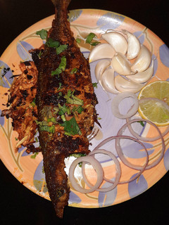 गार्लिक बागडा फ्राय (garlic bagda fry recipe in marathi) रेसिपी चे मुख्य फोटो