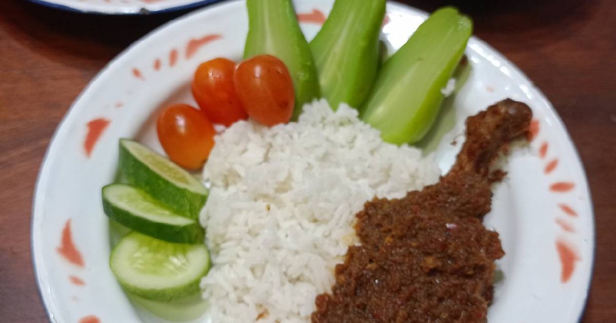 Resep Bebek Madura Bumbu Hitam: Pedas, Gurih, dan Rahasia Bumbu Hitamnya