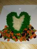 Green and white rice with vegetable sauce