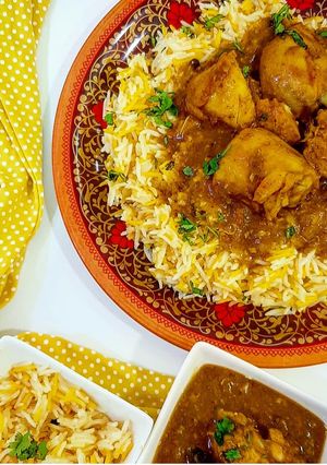 A picture of Saucy saffron moroccan chicken.